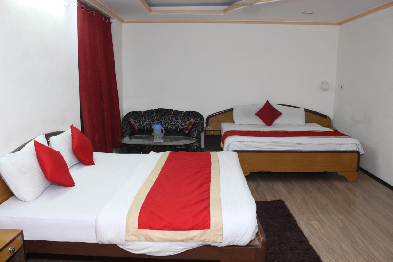 Hotel Dolls Inn Nainital Kültér fotó
